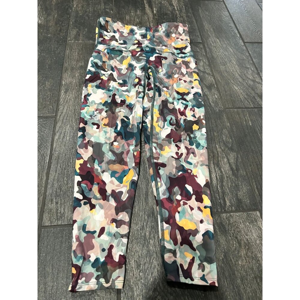 GENTLY USED SPANX LEGGINGS- MEDIUM